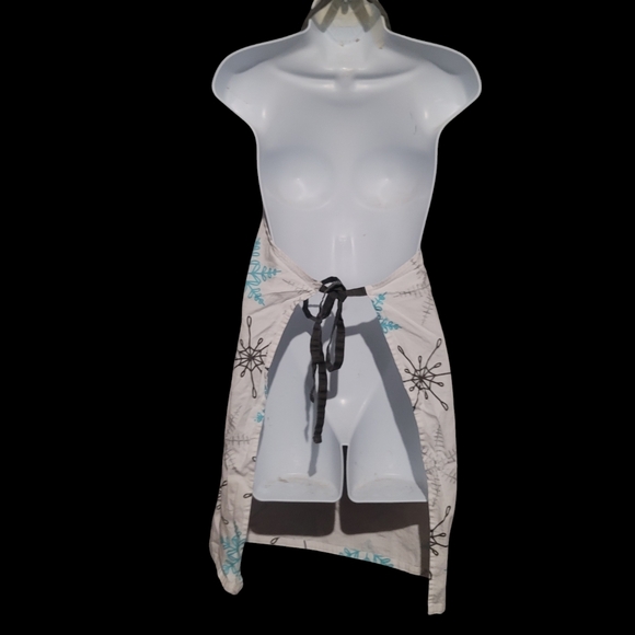❄️Woman OSFM Snowflake Apron❄️ - Picture 2 of 4